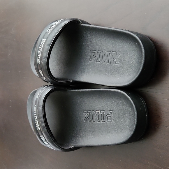 PINK by Victoria Secrets womans black slides, size M 7/8 - Picture 3 of 16